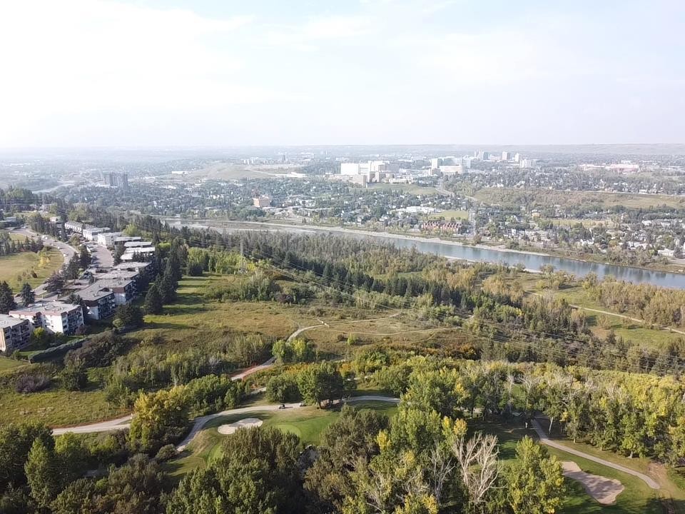 4304-24 Hemlock Crescent Sw, Calgary, AB - Outdoor With View