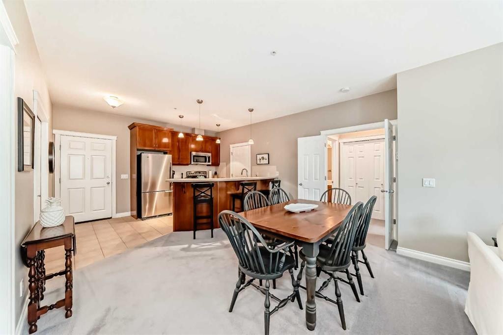 4304-24 Hemlock Crescent Sw, Calgary, AB - Indoor