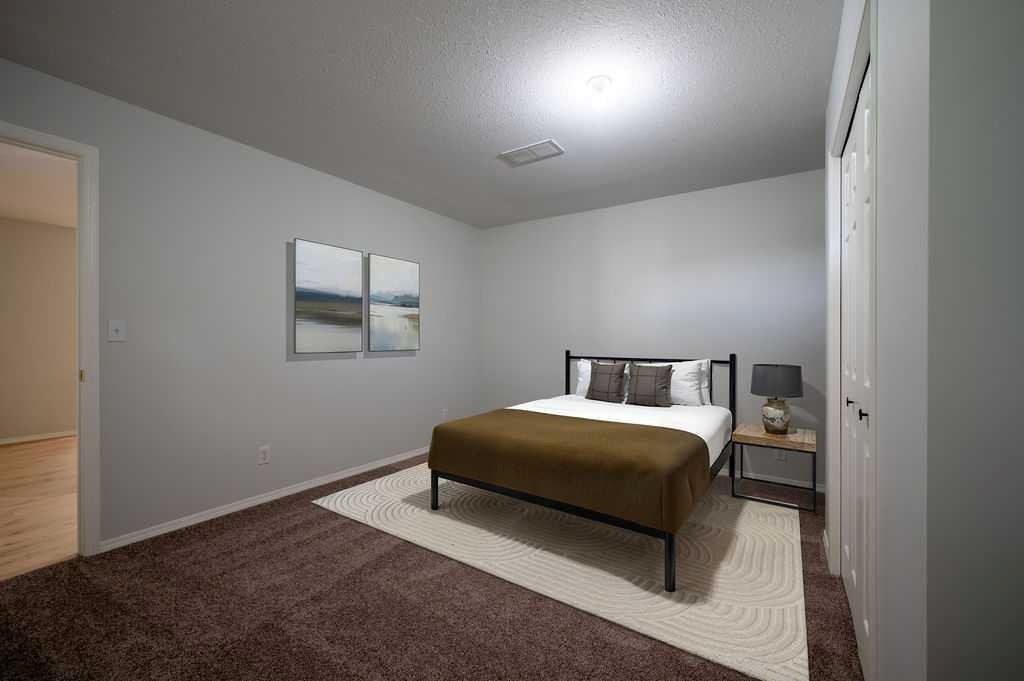 269 Strathford Crescent, Strathmore, AB - Indoor Photo Showing Bedroom