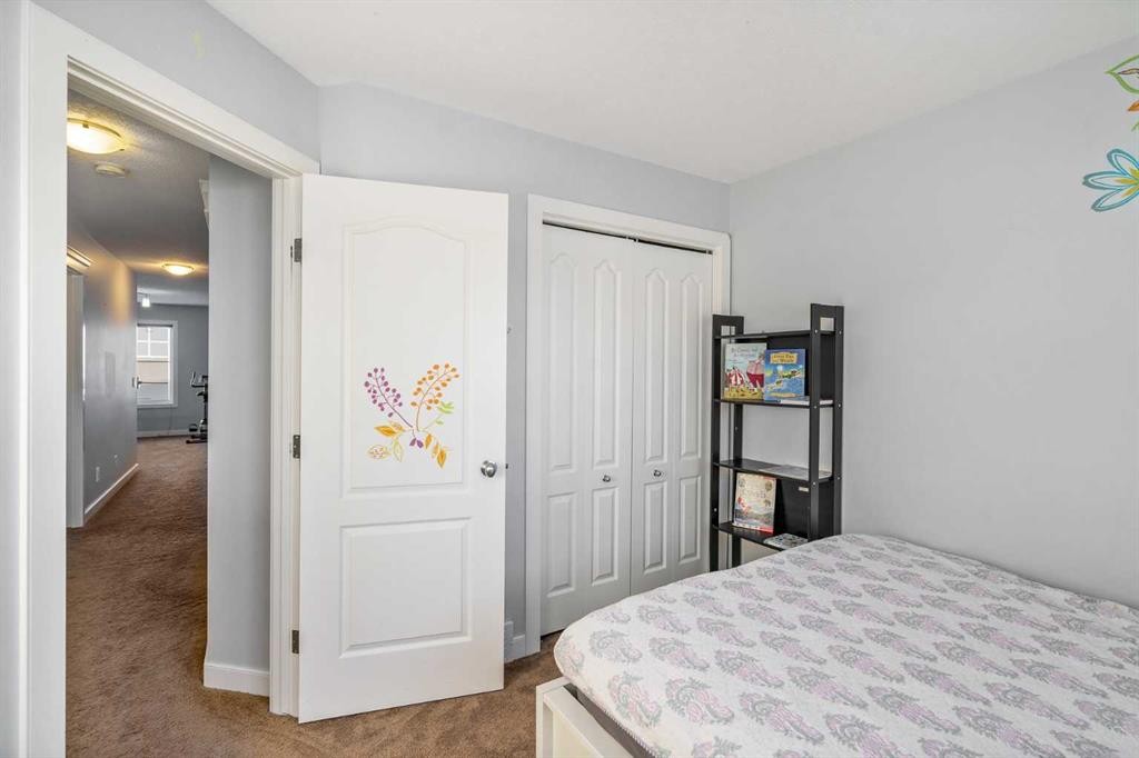 254 Silverado Plains Circle Sw, Calgary, AB - Indoor Photo Showing Bedroom