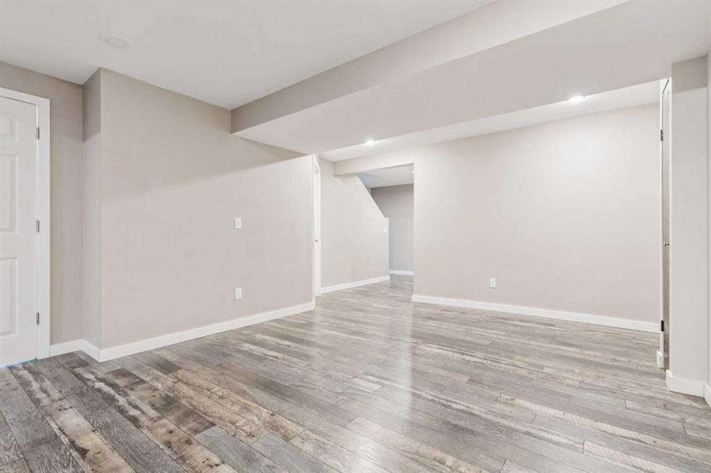 1005 Eagleview Place Nw, High River, AB - Indoor Photo Showing Other Room