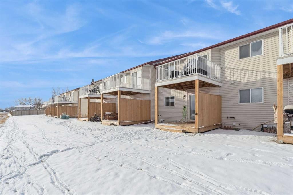 1005 Eagleview Place Nw, High River, AB - Outdoor With Exterior