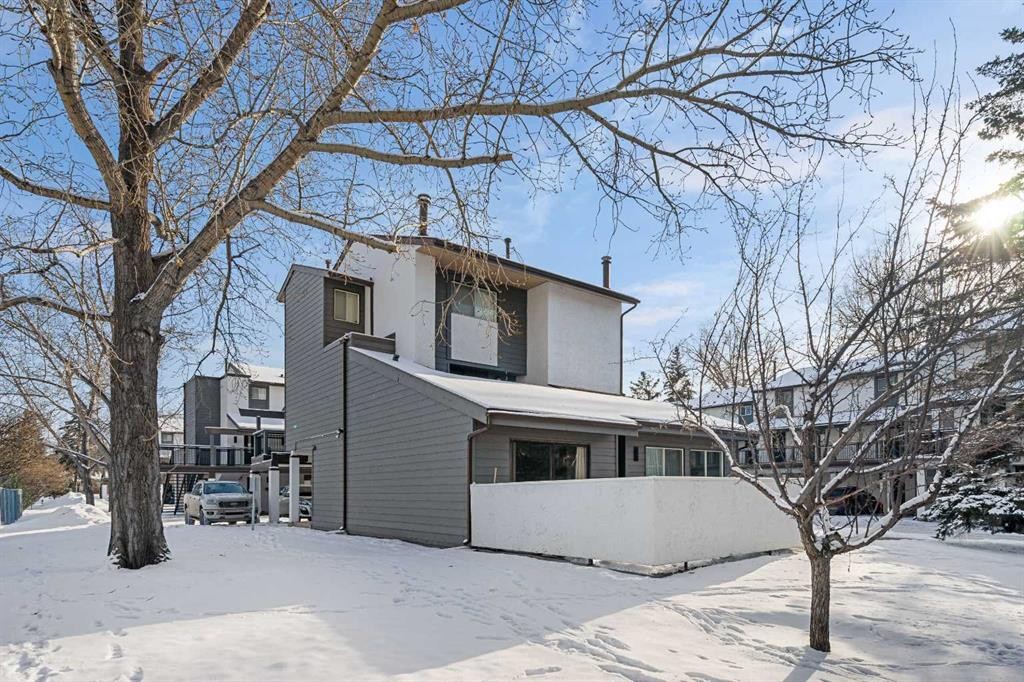 901-2520 Palliser Drive Sw, Calgary, AB - Outdoor