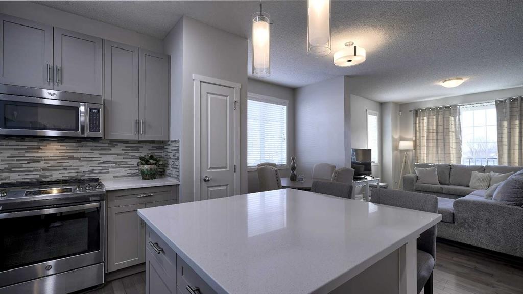 393 Walden Parade Se, Calgary, AB - Indoor