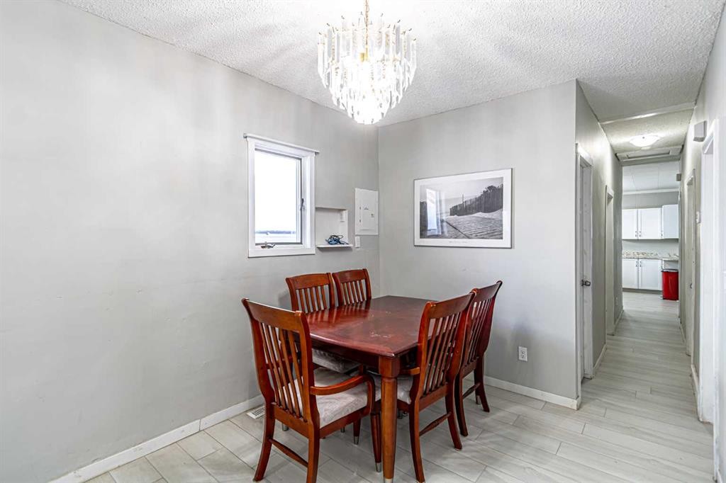 1023 1 Avenue Nw, Calgary, AB - Indoor Photo Showing Dining Room