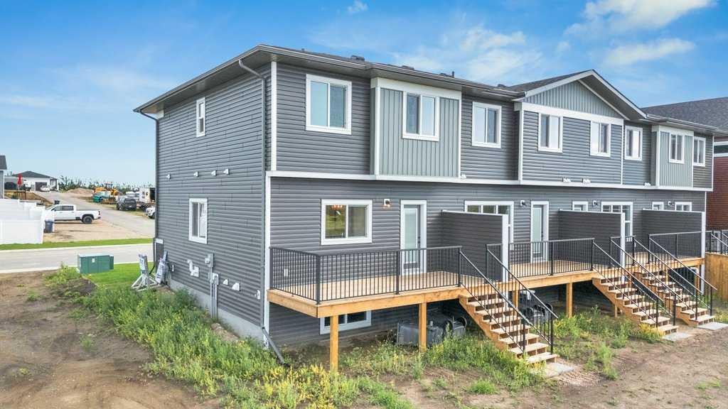 13 Gray Close, Sylvan Lake, AB - Outdoor