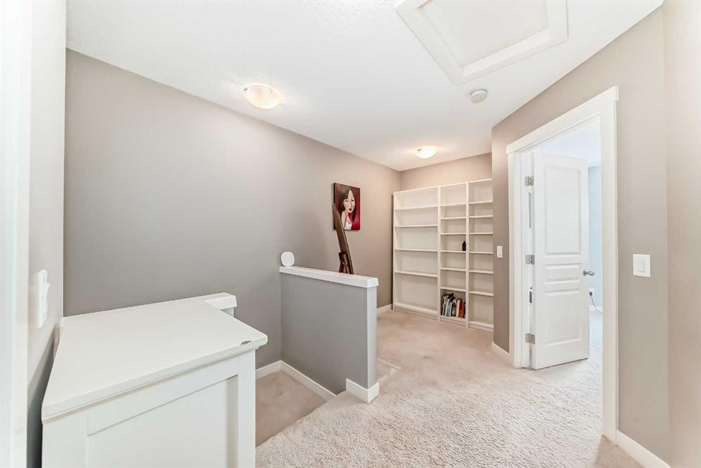 105 Mckenzie Towne Square Se, Calgary, AB - Indoor Photo Showing Other Room