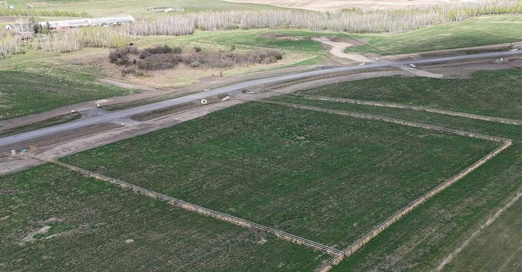 48051 295 Avenue East, De Winton, AB