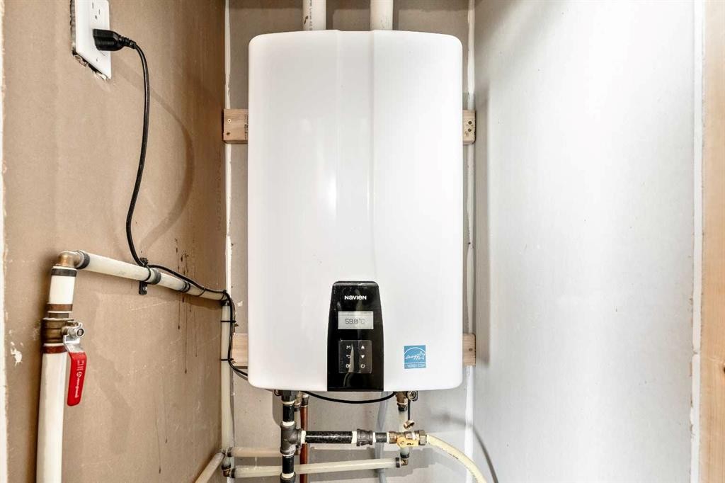 4 Spring Dale Circle Se, Airdrie, AB - Indoor