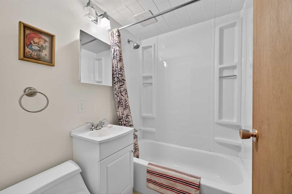 8527 Bowglen Road Nw, Calgary, AB