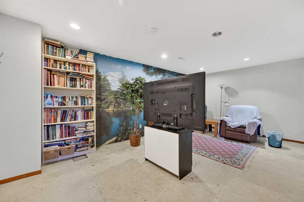 8527 Bowglen Road Nw, Calgary, AB