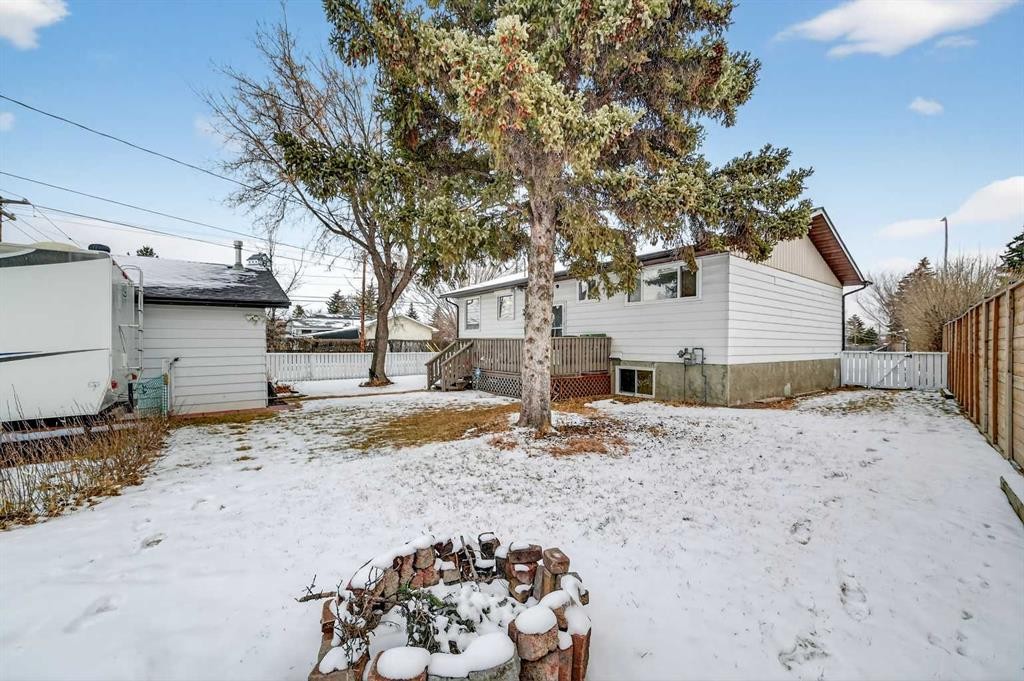 8527 Bowglen Road Nw, Calgary, AB