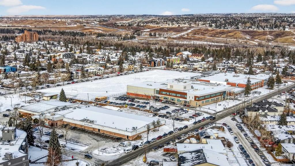 8527 Bowglen Road Nw, Calgary, AB