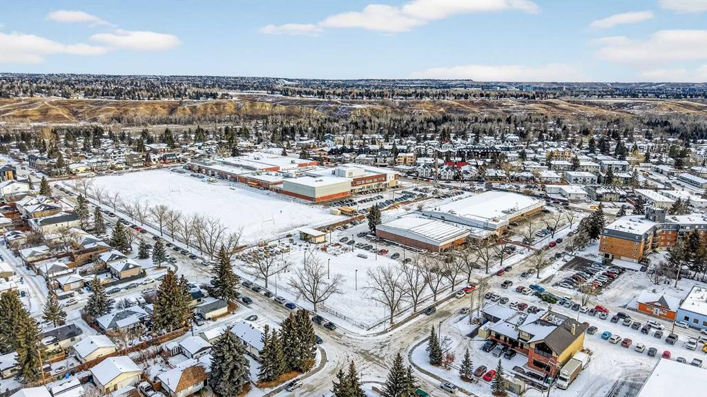 8527 Bowglen Road Nw, Calgary, AB