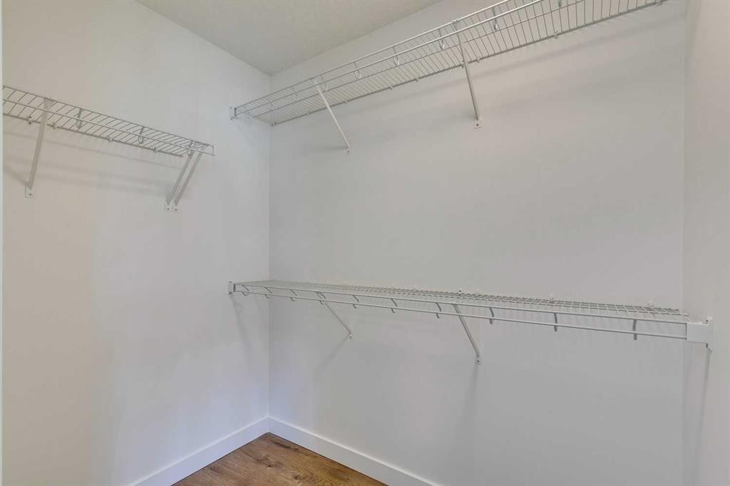 646 Rangeview Street Se, Calgary, AB - Indoor With Storage