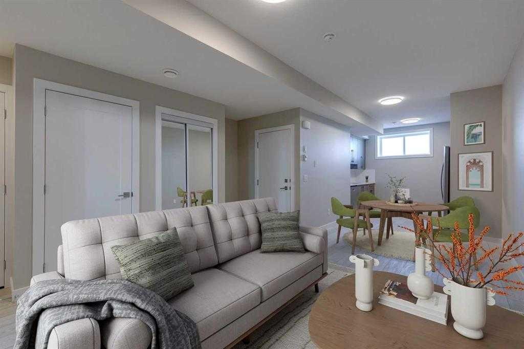 646 Rangeview Street Se, Calgary, AB - Indoor Photo Showing Living Room