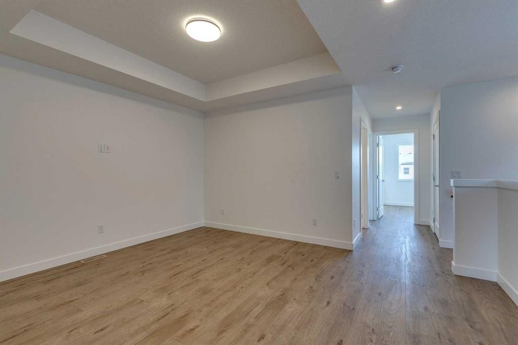 646 Rangeview Street Se, Calgary, AB - Indoor Photo Showing Other Room