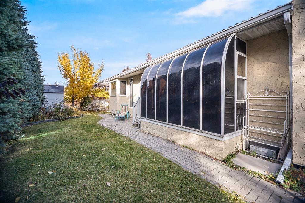 607 9 Street Se, High River, AB - Outdoor With Exterior