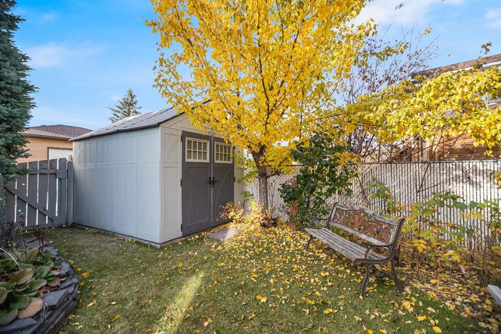 607 9 Street Se, High River, AB - Outdoor