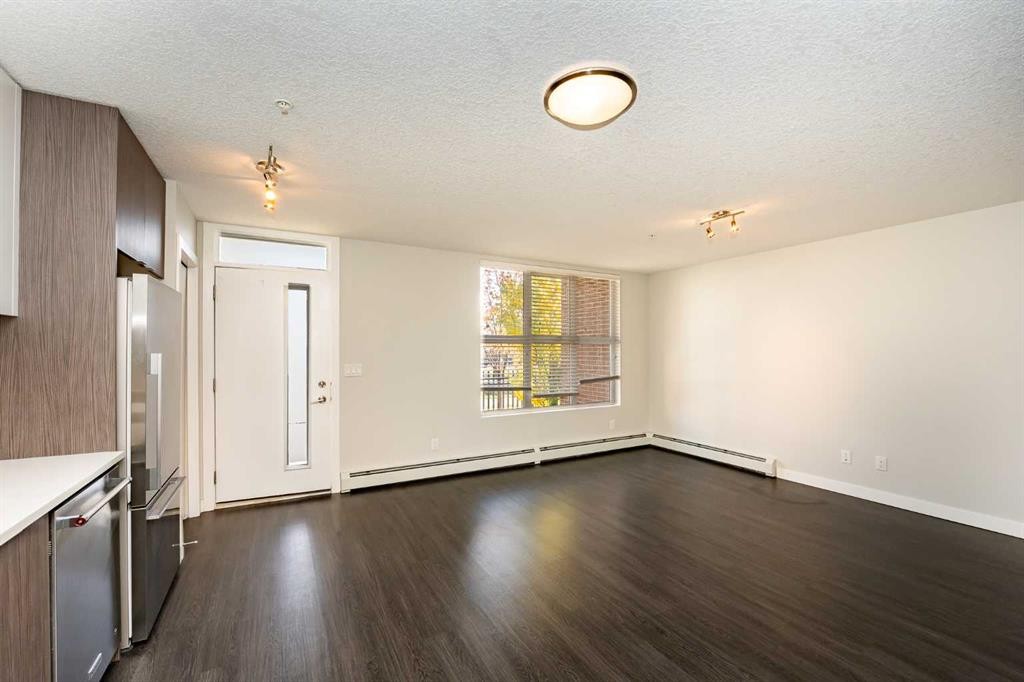 2311-95 Burma Star Road Sw, Calgary, AB - Indoor