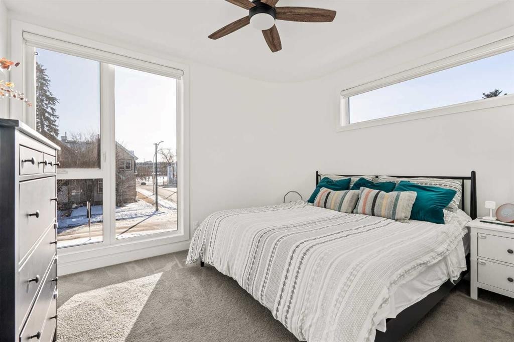 1940 Bowness Road Nw, Calgary, AB - Indoor Photo Showing Bedroom