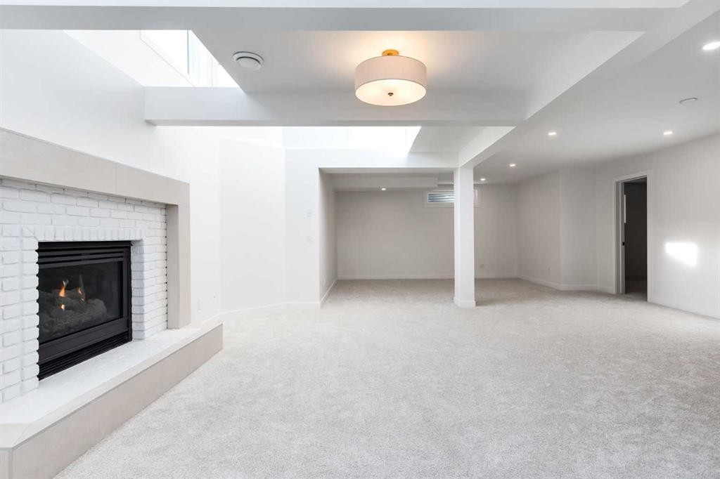 58 Edgevalley Close Nw, Calgary, AB - Indoor With Fireplace