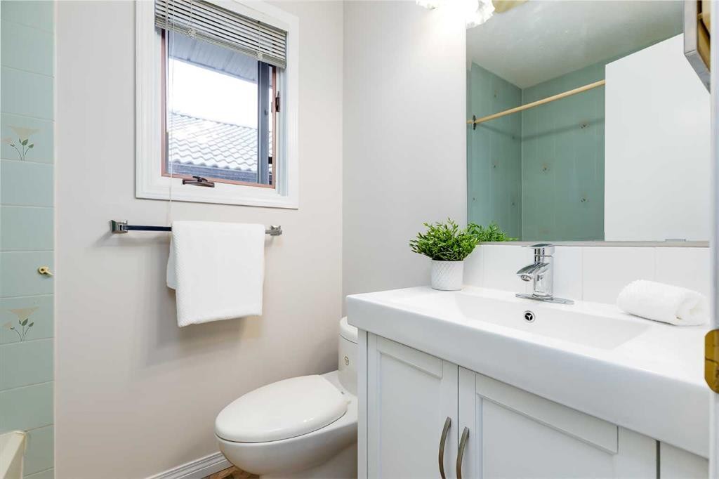 31 Scenic Hill Close Nw, Calgary, AB