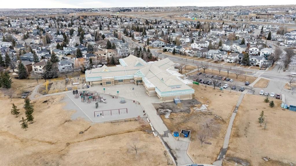 31 Scenic Hill Close Nw, Calgary, AB