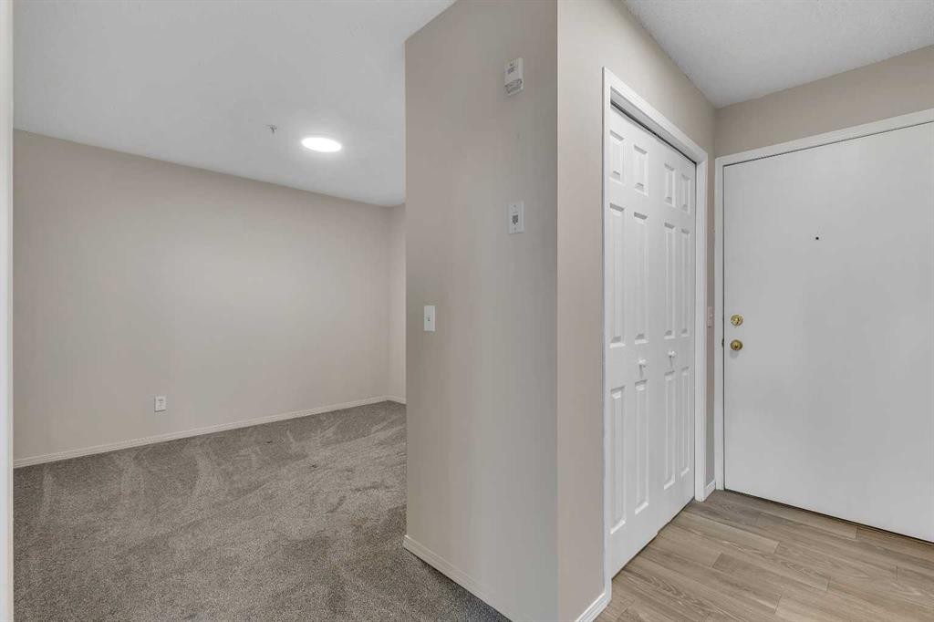1122-2371 Eversyde Avenue Sw, Calgary, AB - Indoor Photo Showing Other Room