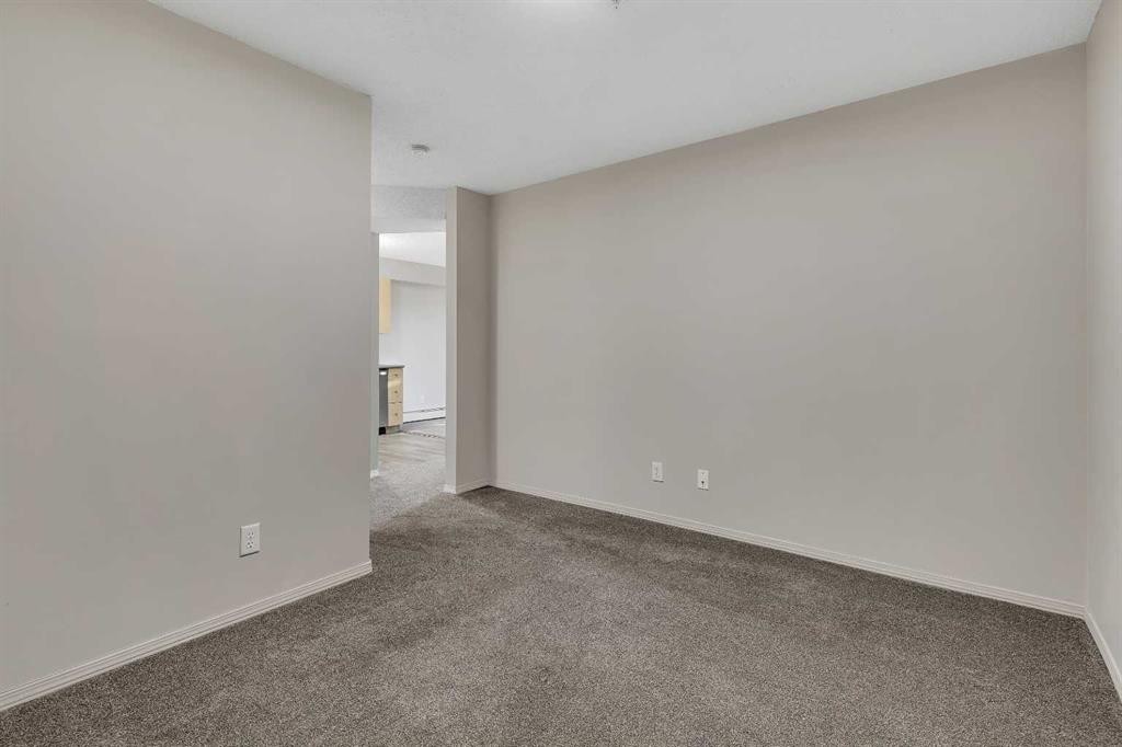 1122-2371 Eversyde Avenue Sw, Calgary, AB - Indoor Photo Showing Other Room