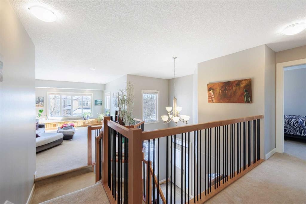 98 Tuscany Estates Crescent Nw, Calgary, AB - Indoor Photo Showing Other Room