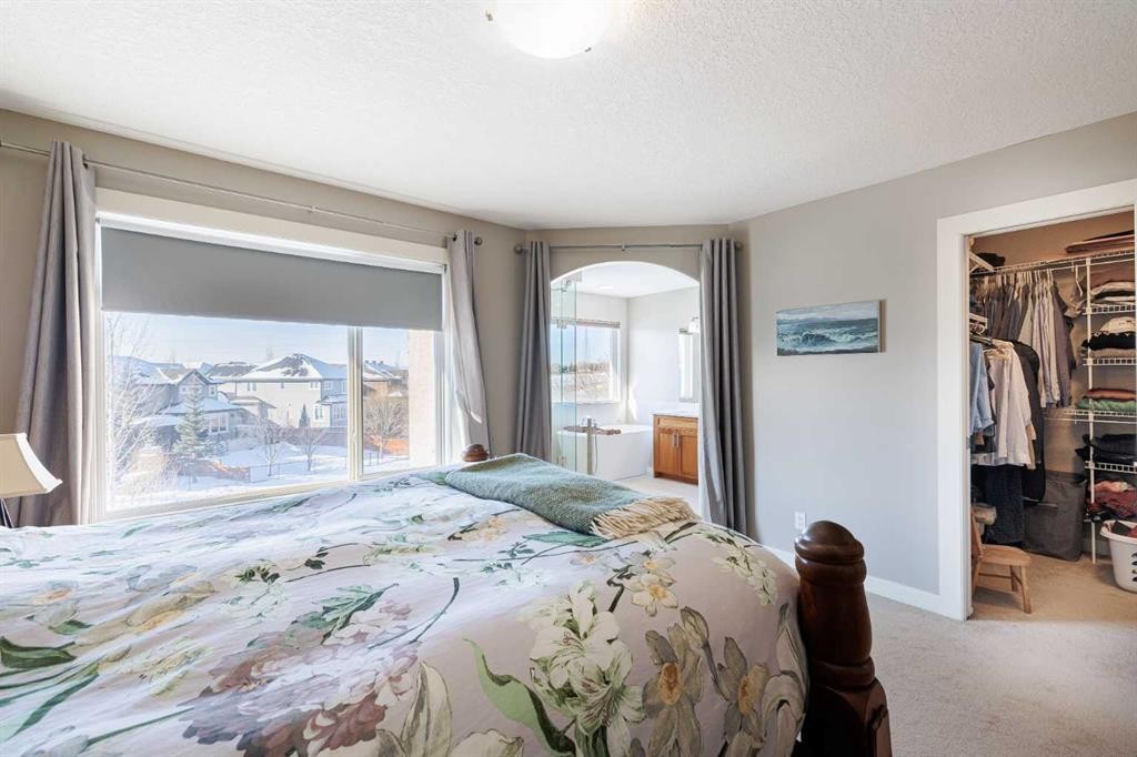 98 Tuscany Estates Crescent Nw, Calgary, AB - Indoor Photo Showing Bedroom