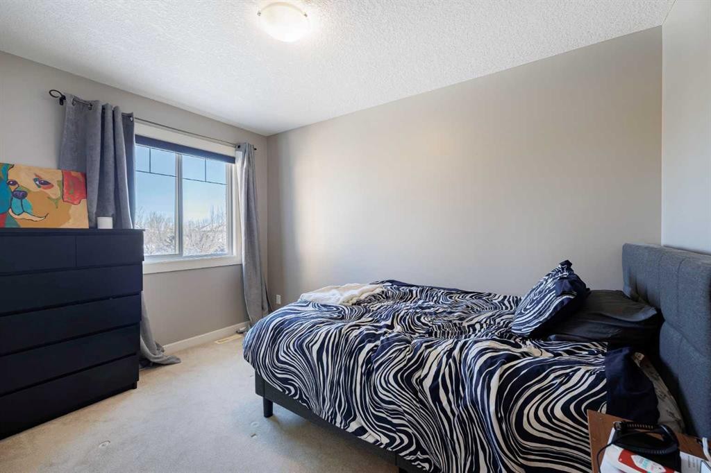 98 Tuscany Estates Crescent Nw, Calgary, AB - Indoor Photo Showing Bedroom