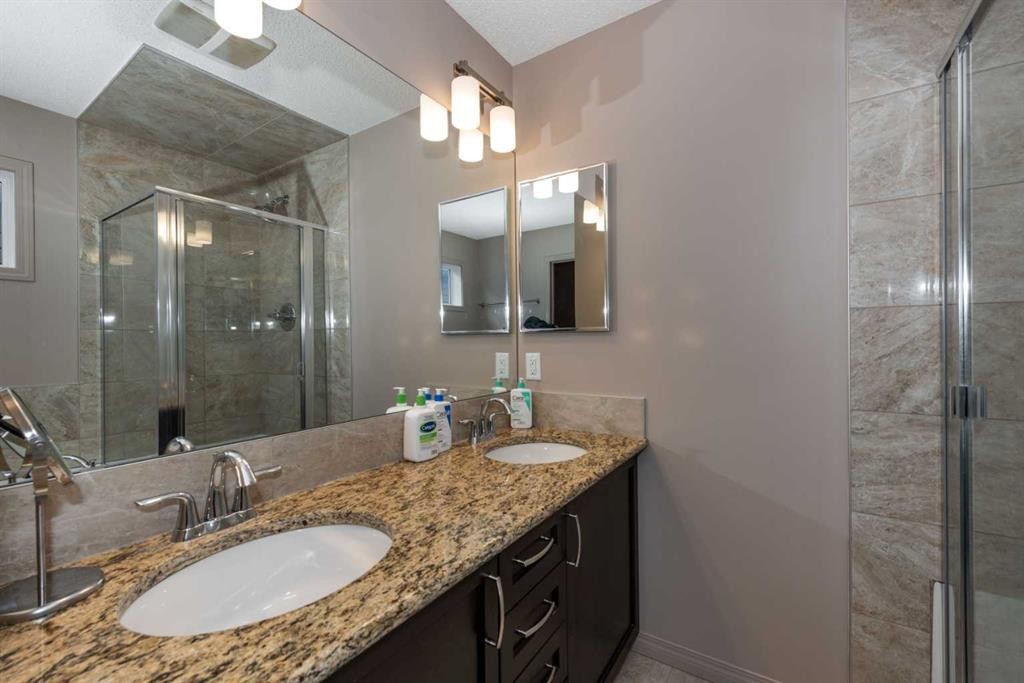 54 Cranford Bay Se, Calgary, AB - Indoor Photo Showing Bathroom