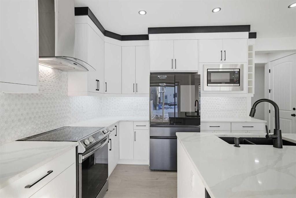 3610 Cornerstone Boulevard Ne, Calgary, AB - Indoor Photo Showing Kitchen With Stainless Steel Kitchen With Upgraded Kitchen