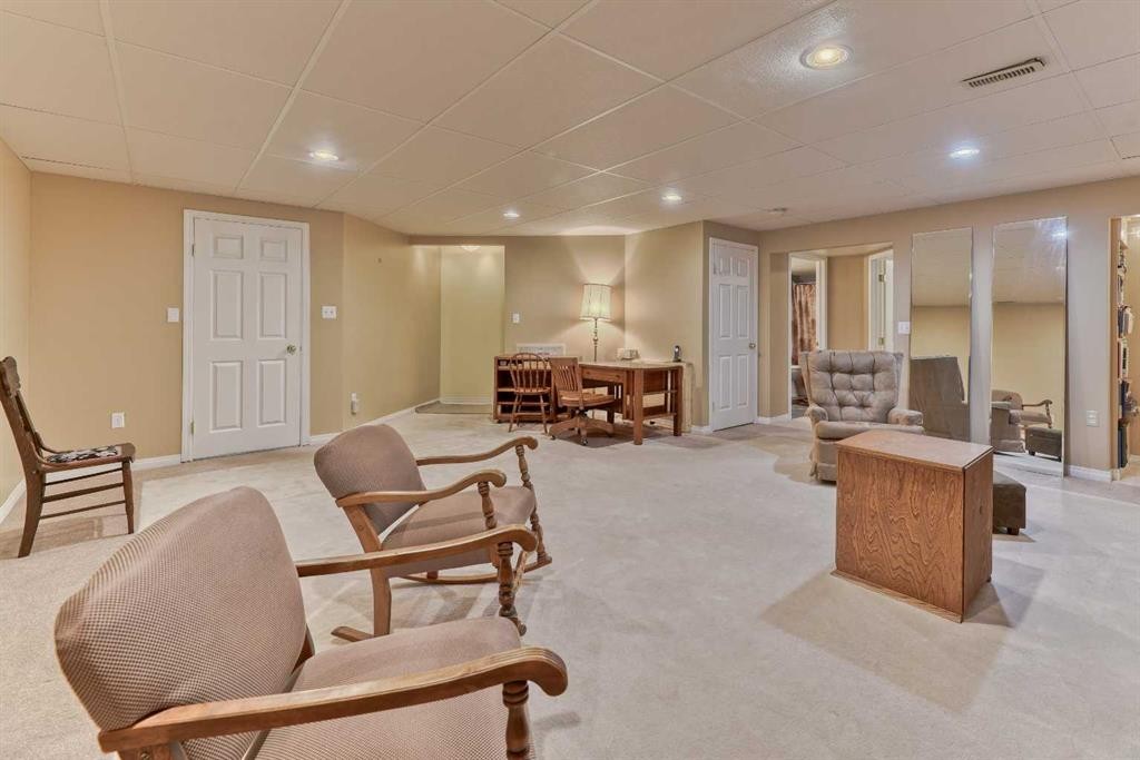 7 Scotia Landing Nw, Calgary, AB