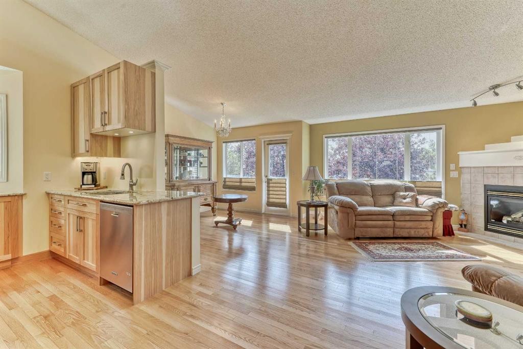 7 Scotia Landing Nw, Calgary, AB