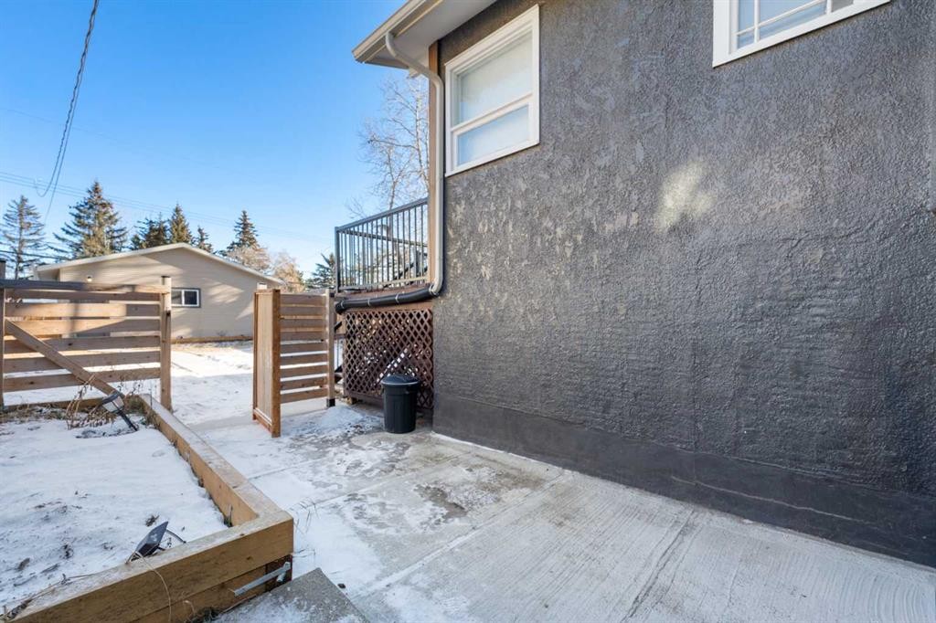 4608 70 Street Nw, Calgary, AB - Outdoor