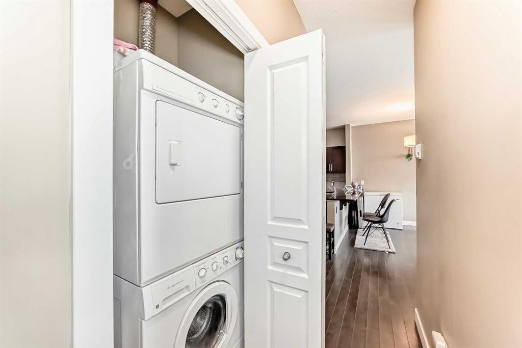 312-48 Panatella Road Nw, Calgary, AB - Indoor Photo Showing Laundry Room