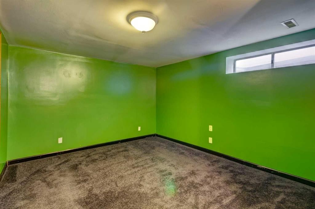 184 Riverbend Drive Se, Calgary, AB - Indoor Photo Showing Other Room