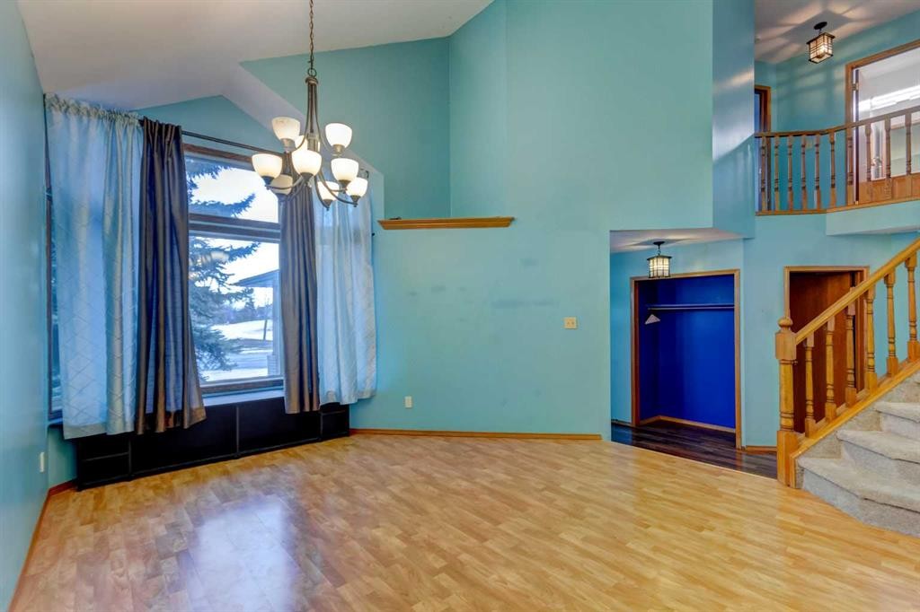 184 Riverbend Drive Se, Calgary, AB - Indoor Photo Showing Other Room