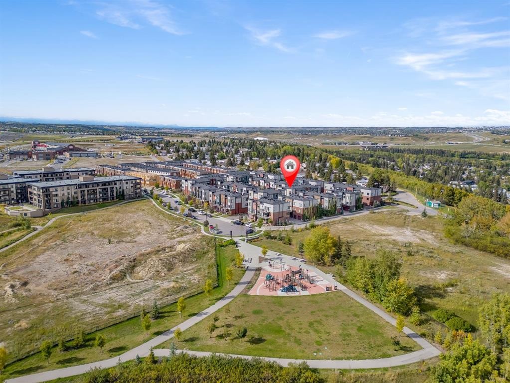 213 Greenbriar Common Nw, Calgary, AB - Outdoor With View