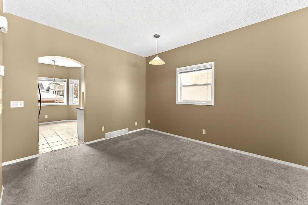 215 Strathcona Circle, Strathmore, AB - Indoor Photo Showing Other Room