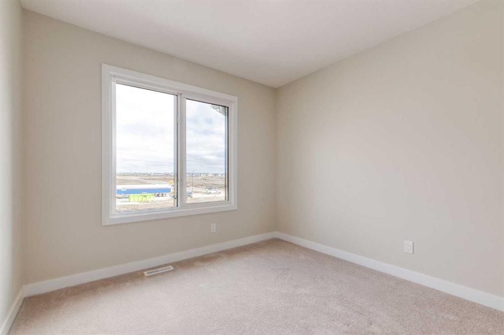 466 River Avenue, Cochrane, AB - Indoor Photo Showing Other Room