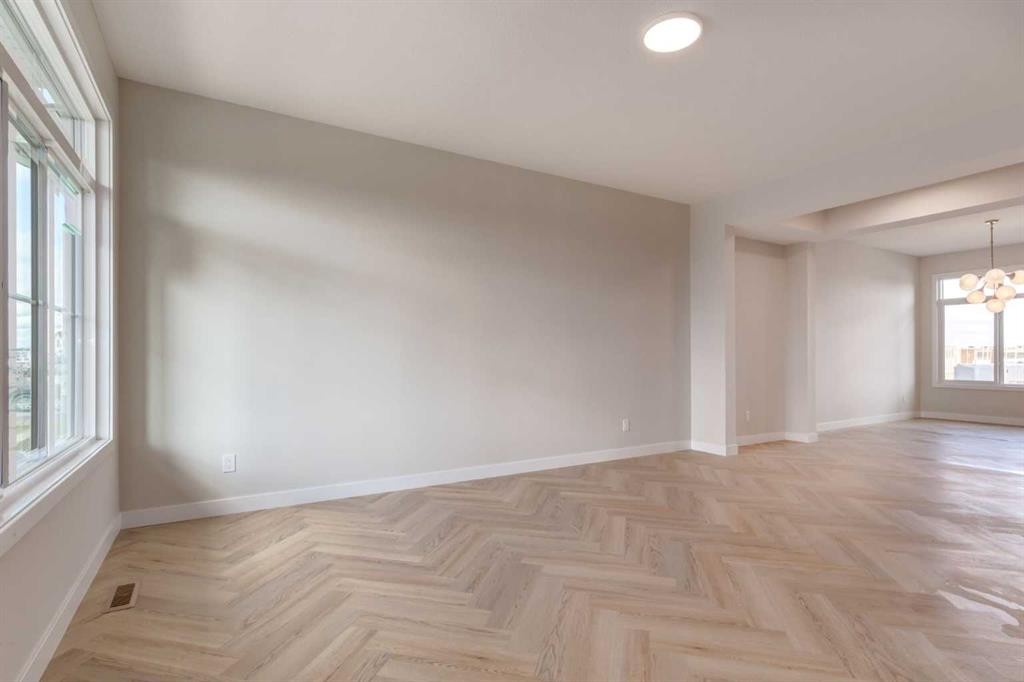 466 River Avenue, Cochrane, AB - Indoor Photo Showing Other Room