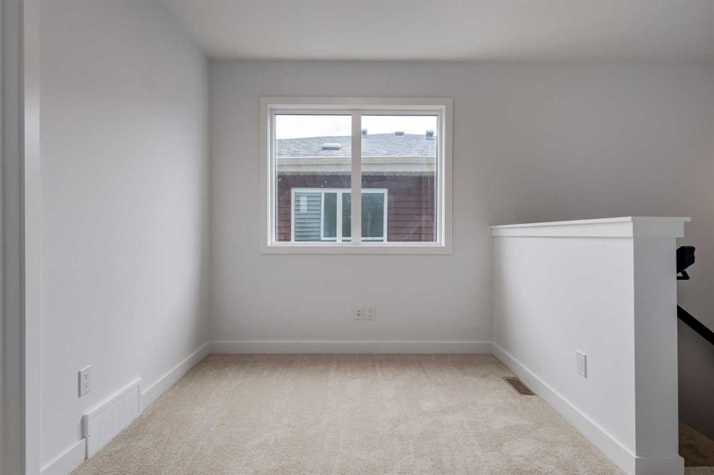 281 Cobblestone Gate, Airdrie, AB - Indoor Photo Showing Other Room