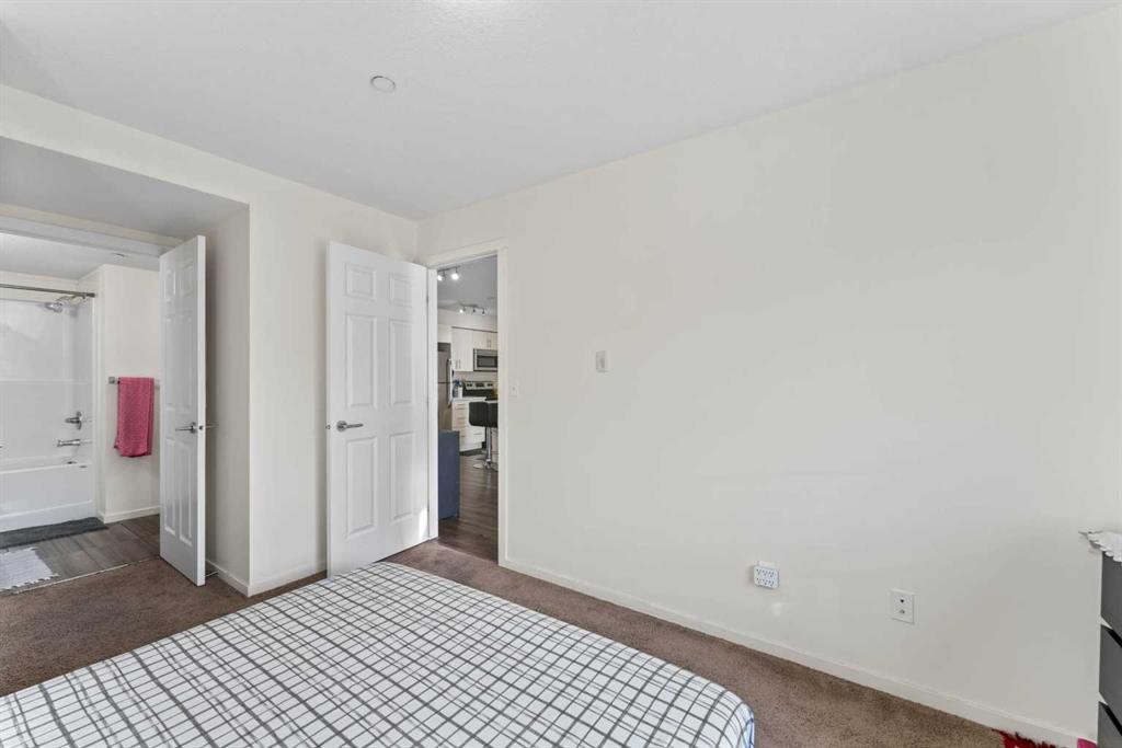 2313-99 Copperstone Park Se, Calgary, AB - Indoor