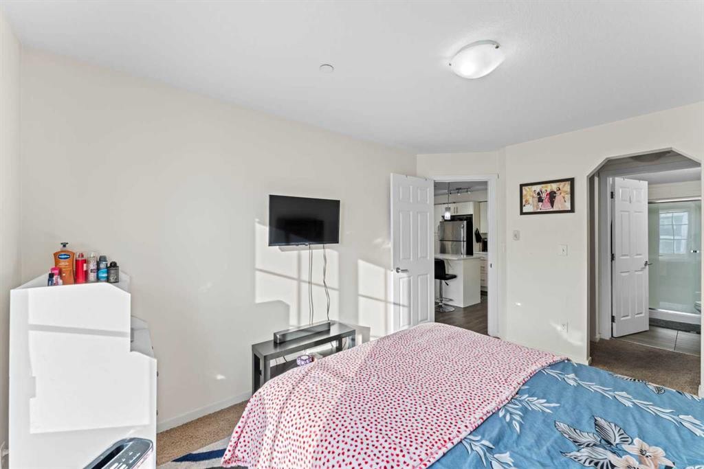 2313-99 Copperstone Park Se, Calgary, AB - Indoor Photo Showing Bedroom