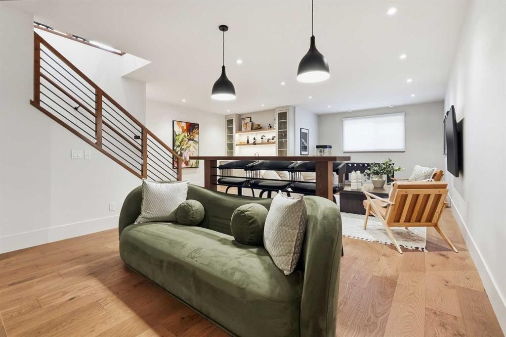 745 Serenity Bend, Heritage Pointe, AB - Indoor