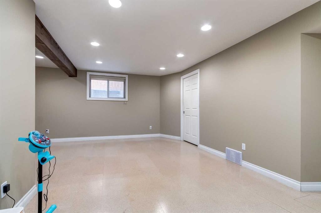 815 Tuscany Drive Nw, Calgary, AB - Indoor